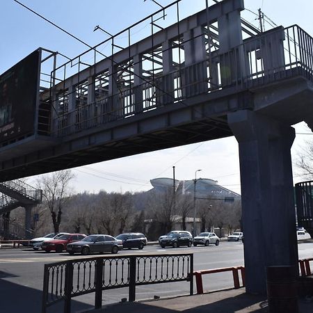 Напротив Спортивно-Концертного Комплекса Apartman Jereván Kültér fotó