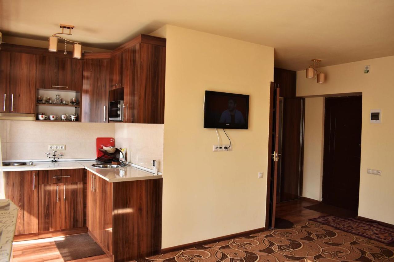 Напротив Спортивно-Концертного Комплекса Apartman Jereván Kültér fotó