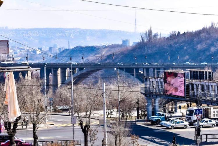 Напротив Спортивно-Концертного Комплекса Apartman Jereván Kültér fotó